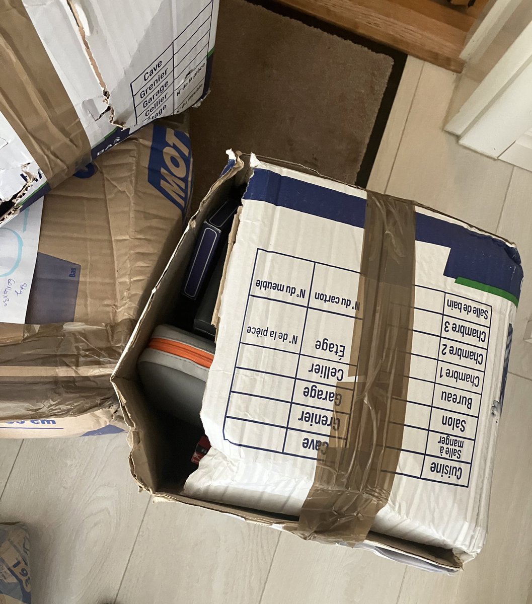 Thanks <a href="/UPS/">UPS</a> for smashing my boxes and refusing to refund me. Terrible experience all along. I wouldn’t recommend your service! #delivery #CustomRights