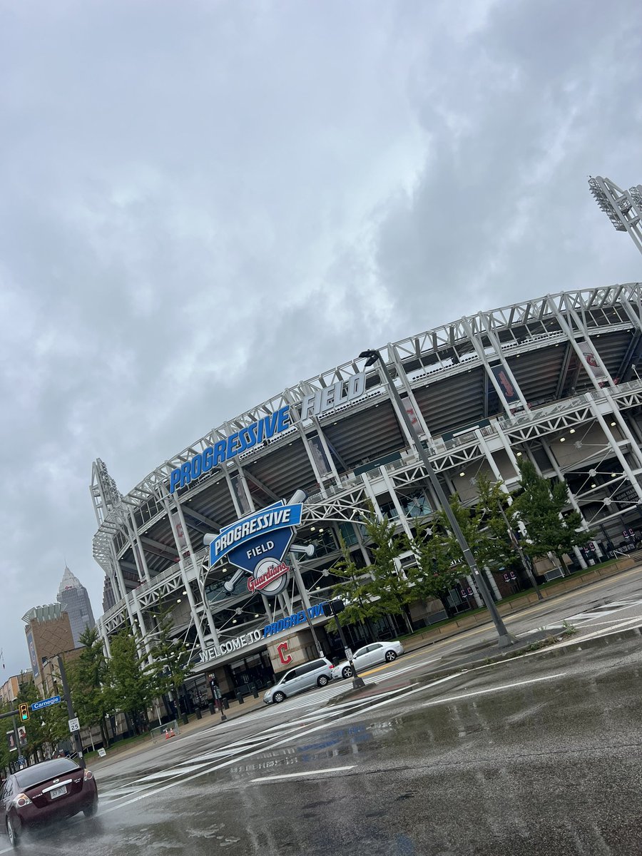 Making my return to Cleveland today.. real excited to not have a seizure or be slapped in the face while I’m here! 💁🏼‍♀️