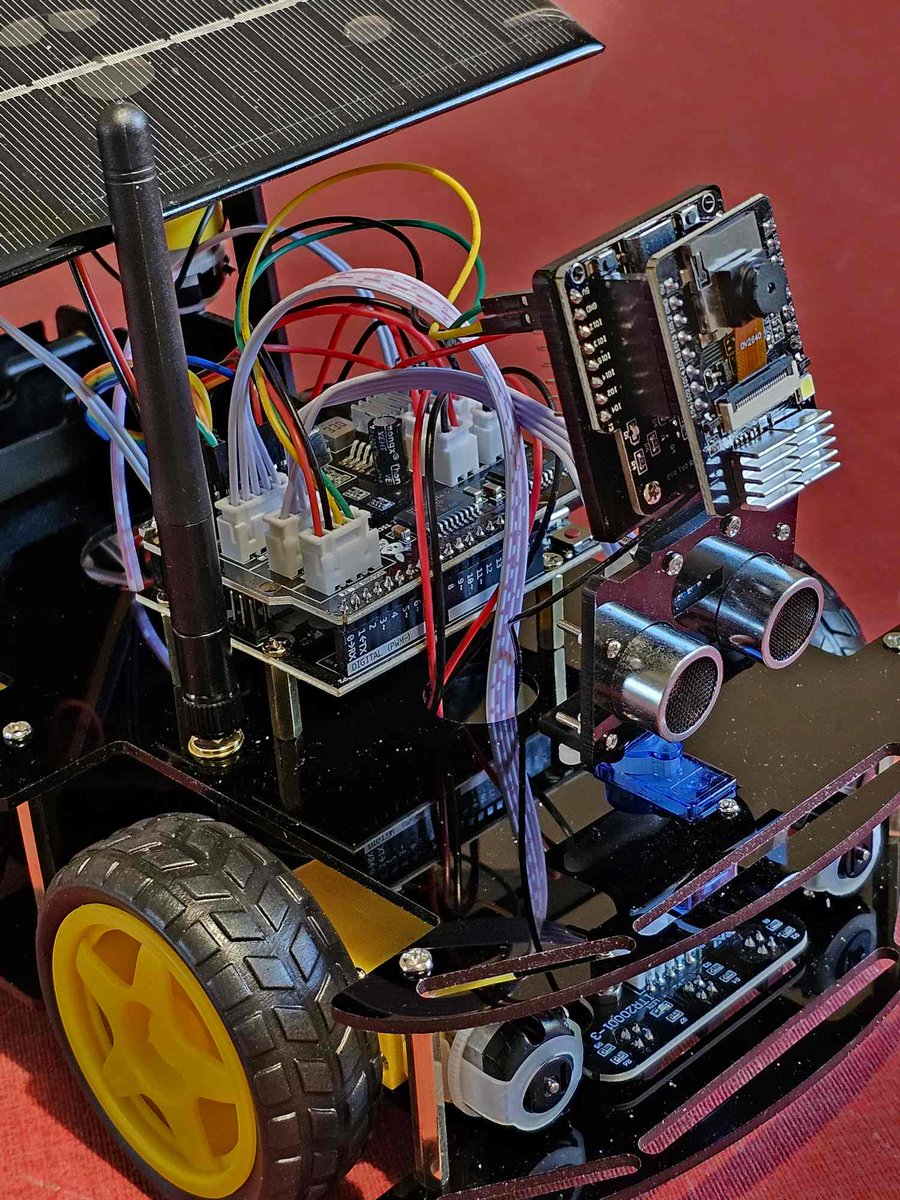 framboise314's tweet image. [2/2] Fin du montage du Robot #Solaire de @WauttonOutdoor L&apos; #ESP32CAM assure un retour image . Le panneau solaire est orientable et piloté par 2 cellules SDR qui pointent le panneau vers le soleil. #Yapluka installer les programmes sur #ESP et @Arduino et tester tout ça !