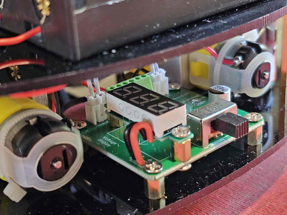 framboise314's tweet image. [2/2] Fin du montage du Robot #Solaire de @WauttonOutdoor L&apos; #ESP32CAM assure un retour image . Le panneau solaire est orientable et piloté par 2 cellules SDR qui pointent le panneau vers le soleil. #Yapluka installer les programmes sur #ESP et @Arduino et tester tout ça !
