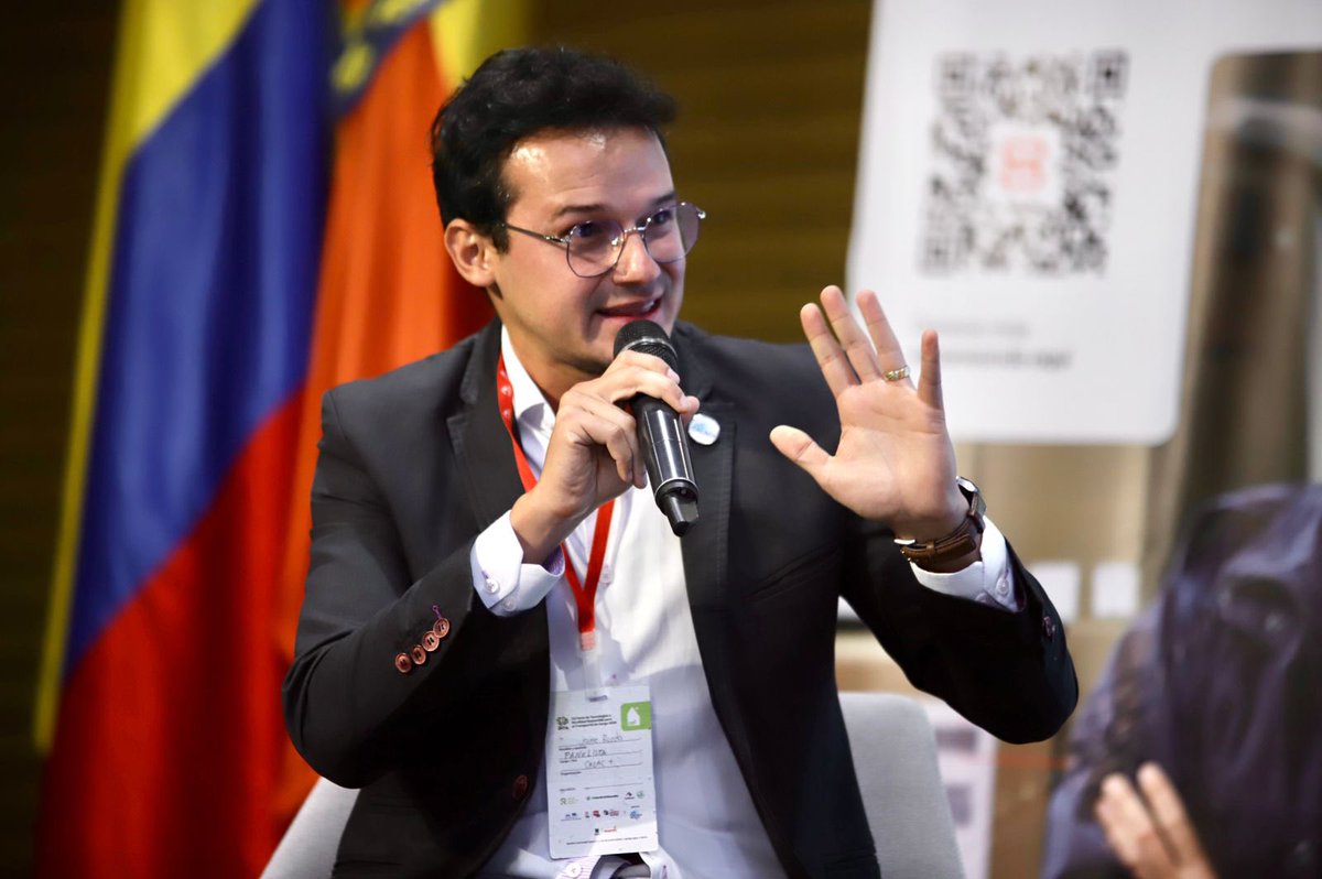 ⏰ 10:30 

Comienza el 2do panel, “Transformando el Transporte de Carga: Casos Destacados de Movilidad Sostenible”. Con la participación de delegados de <a href="/TransMilenio/">TransMilenio</a>, #ElCarriel, <a href="/camaracomerbog/">Cámara de Comercio de Bogotá</a>, <a href="/Colfecar/">Colfecar</a> y <a href="/UniJaveriana/">Pontificia Universidad Javeriana</a>, #CALAC+ moderado por: Karol García, <a href="/ANDI_Colombia/">ANDI</a>.