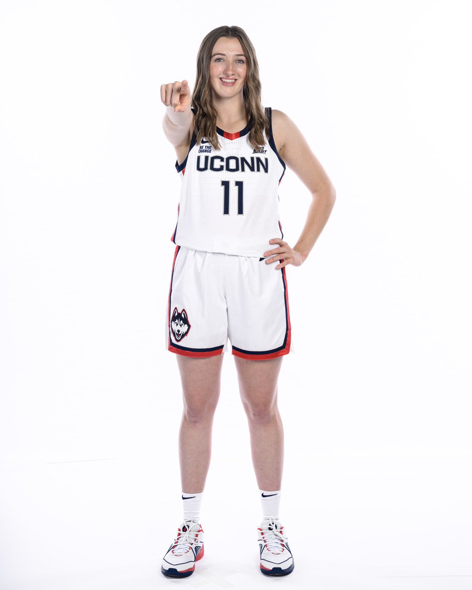 First time in a UConn uniform and they look so good 😍