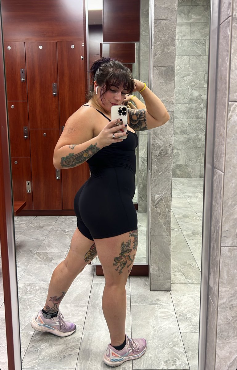 the_gnomie's tweet image. Any time I get stressed my skin breaks out bad, &amp;amp; anxiety / ADHD symptoms get harder to manage. workouts become imperative to keep my brain in check 💌

A reminder! fitness can sometimes do way more for regulating your happy hormones &amp;amp; isn’t always about gains, or gym PR’s! 💪❣️