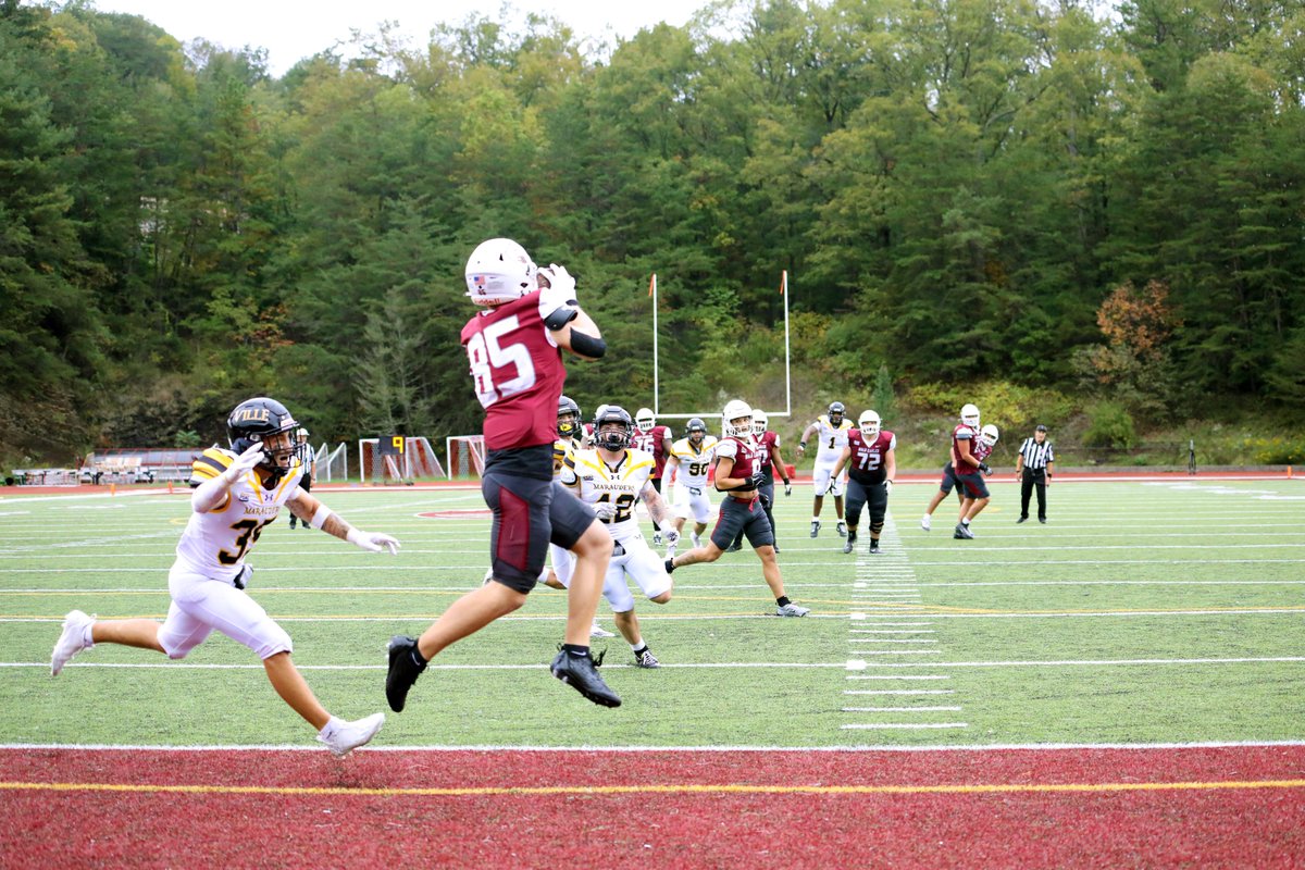 HavenAthletics's tweet photo. The game-winning touchdown catch! https://t.co/UcSChNpkFl