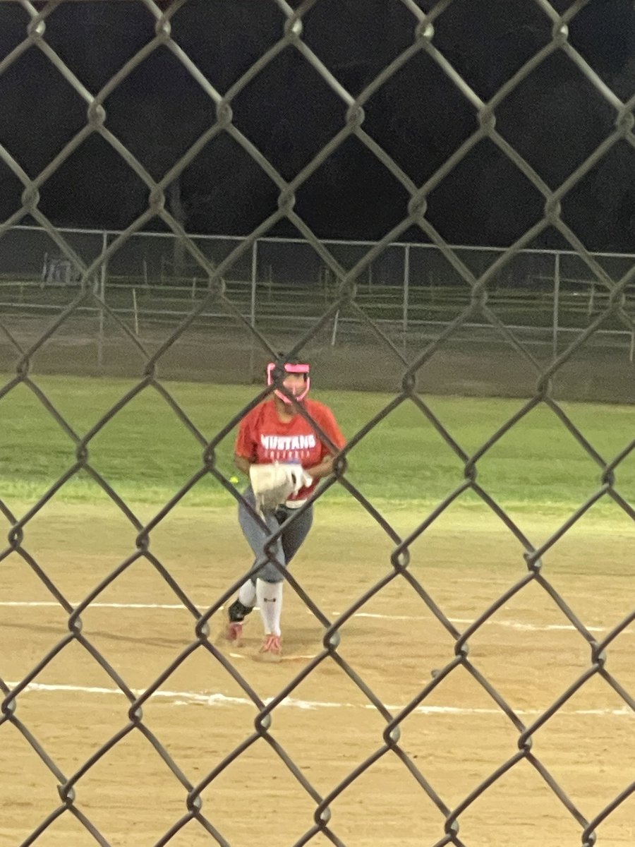 Danielle Calvario tweet media