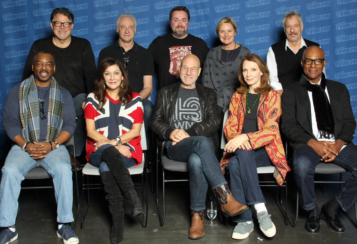 Happy 37th anniversary to the crew who got me through college 🙂🖖 #StarTrekTNG