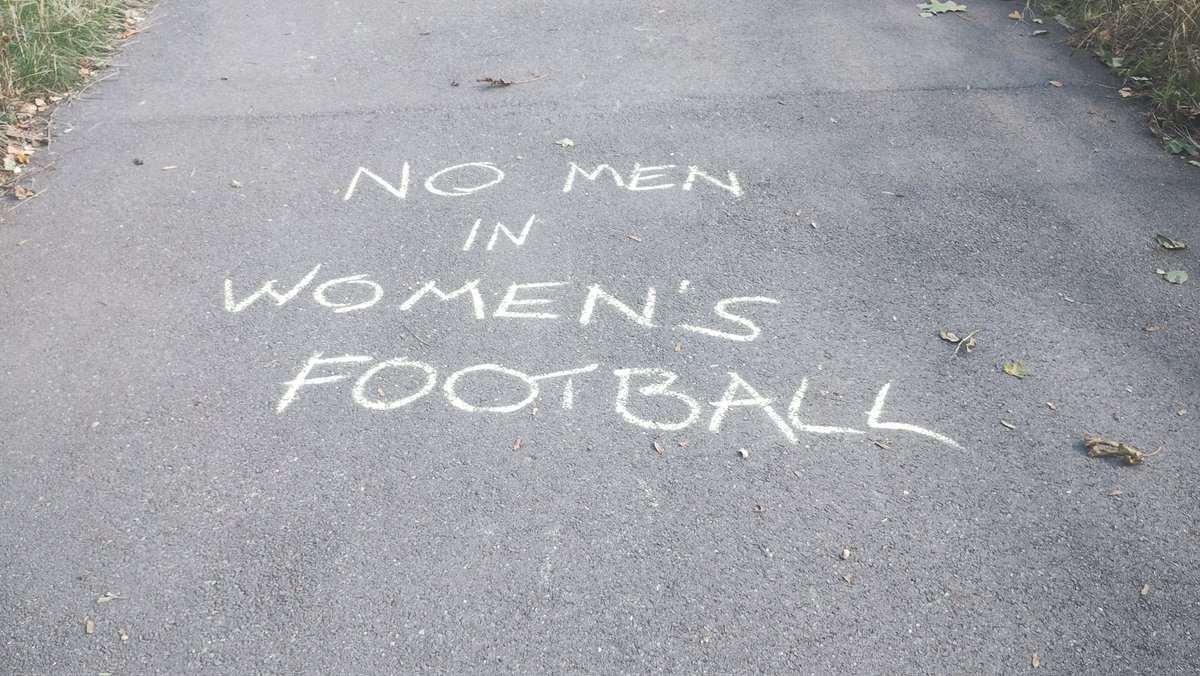 ToothyMaestra's tweet photo. @OkayBiology Apologies for my basic editing skills  but this man is a walking red flag. He shouldn't be allowed anywhere women. #FAdoingSweetFA
#OneIsTooMany
#SaveWomensSports https://t.co/d4J2lIe5d5