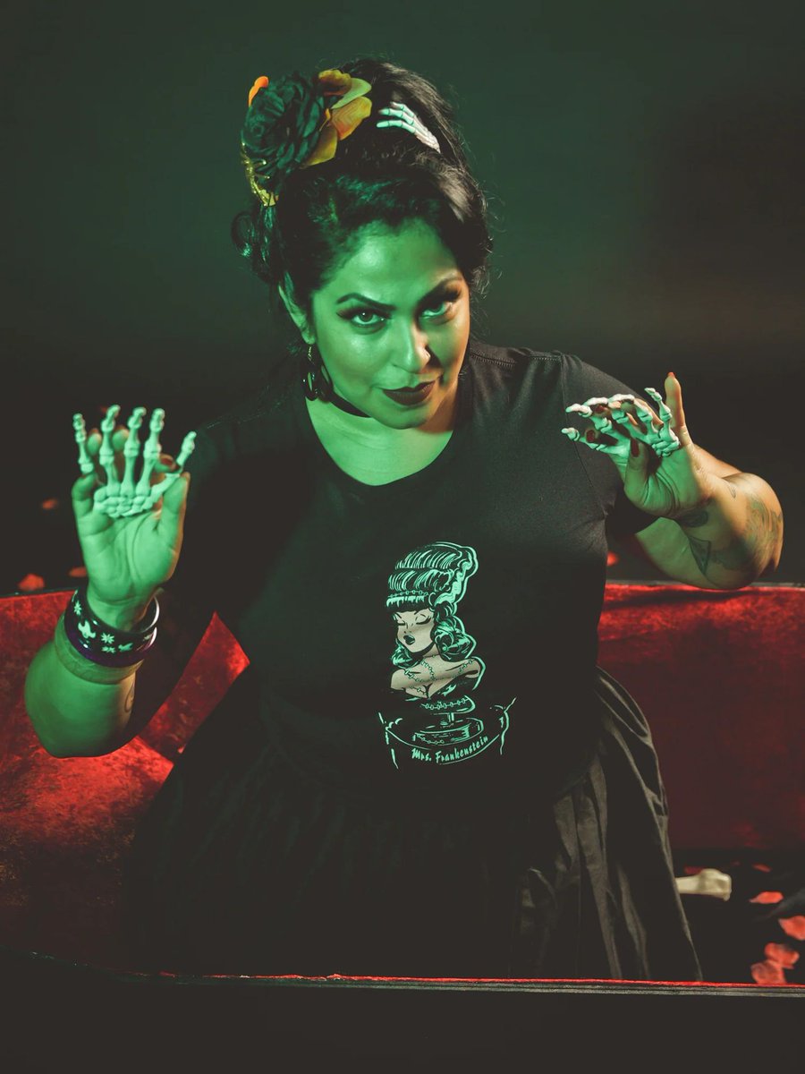 DaisyJonesShop's tweet photo. 🖤 May we introduce... Mrs. Frankenstein! ⚡ The perfect tee for spooky season with original artwork that’s electrifyingly chic. 🔩✨ This fitted top is ready to bring your fall looks to life! 
https://t.co/V2BKJdSpYu https://t.co/rrb44f7gxw