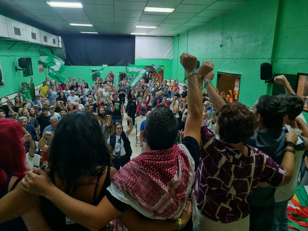 👏🏻 ¡Y cerramos nuestra Escuela de Otoño! 🤩

🫶🏼 Muchas gracias a todas las personas que nos habéis acompañado en estos días de formación y convivencia.

Ha sido un éxito gracias a ustedes.

¡Viva Andalucía libre y soberana! 
✊💚🤍💚