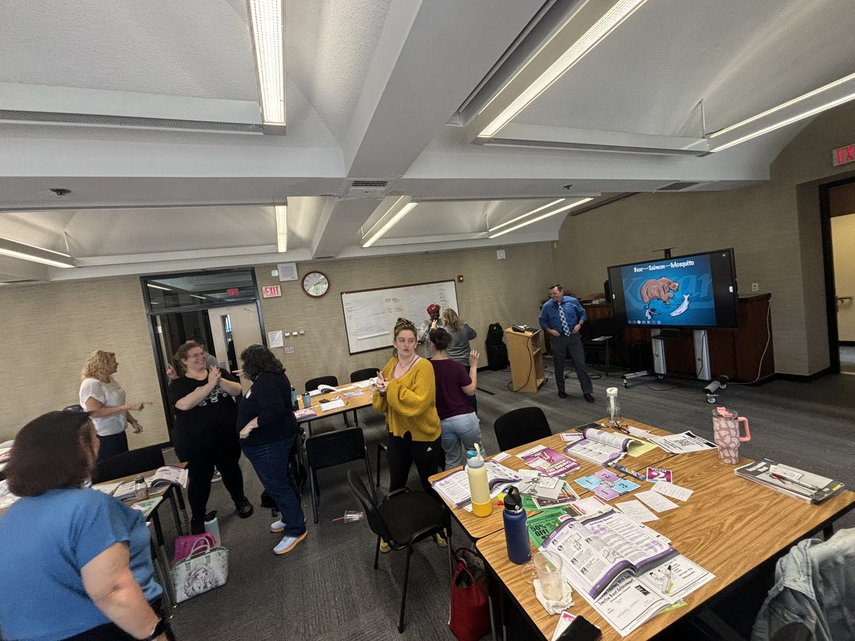 Mlabossiere's tweet photo. Pawtucket educators came together today to learn strategies to support the social emotional wellbeing of our students. Yes it’s Saturday! @Loveleaders21 @beaup3 @sharon_usher @KrystalLofton @PSDRI_Schools @rifthp https://t.co/cEGloPjwcc