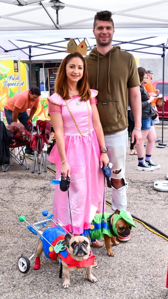 Woof wolf! What a show! Check out some highlights from our pet contest!