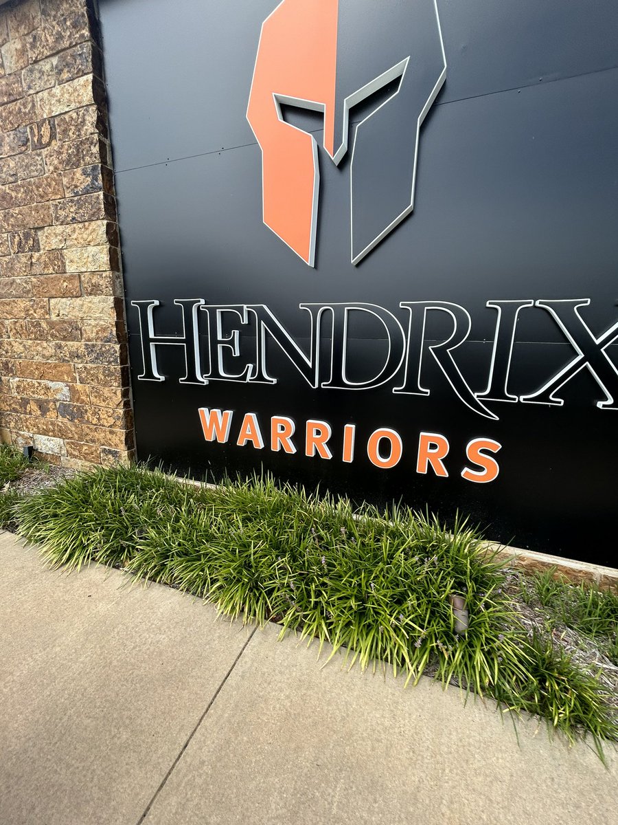 Thank you <a href="/RussHeidiSLC/">Russ and Heidi Phillips🏈</a> for the gameday visit invite. Great hospitality and staff.

<a href="/HendrixFootball/">#WeAreWarriors</a> <a href="/coachjcupp/">Coach Cupp</a> <a href="/AtokaFootball/">Atoka Football</a> 
#Warriors
