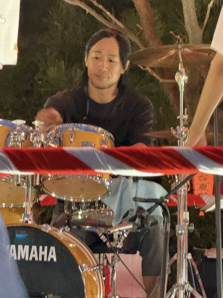 mashan0814's tweet photo. 今日の最後の現場
🔥千鳥台まつり🔥
piecle(ピークル)のステージを見てきた😊
約5年ぶりのライブにくるみもなちょさんも楽しそうやった😊
またピークルのイベントとかあったらいいな😊
#piecle
#有松来未 #なちょさん
#たかひとさん #辻さん https://t.co/8Tn2t4UR9V