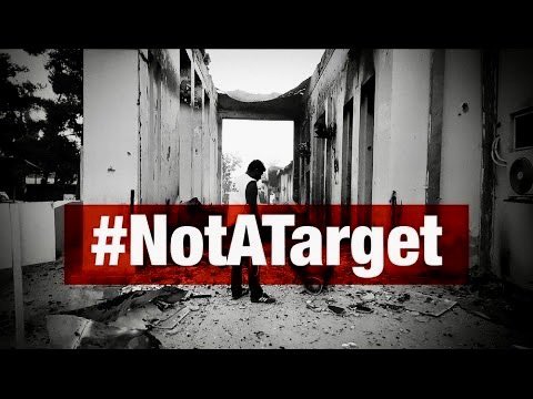 Hoy, un ataque militar a un hospital en Sumi (Ucrania) ha herido y matado trabajadores sanitarios y pacientes.
Estos ataques a centros y personal sanitario violan el derecho internacional humanitario.
La salud no es un objetivo.
#NotATarget