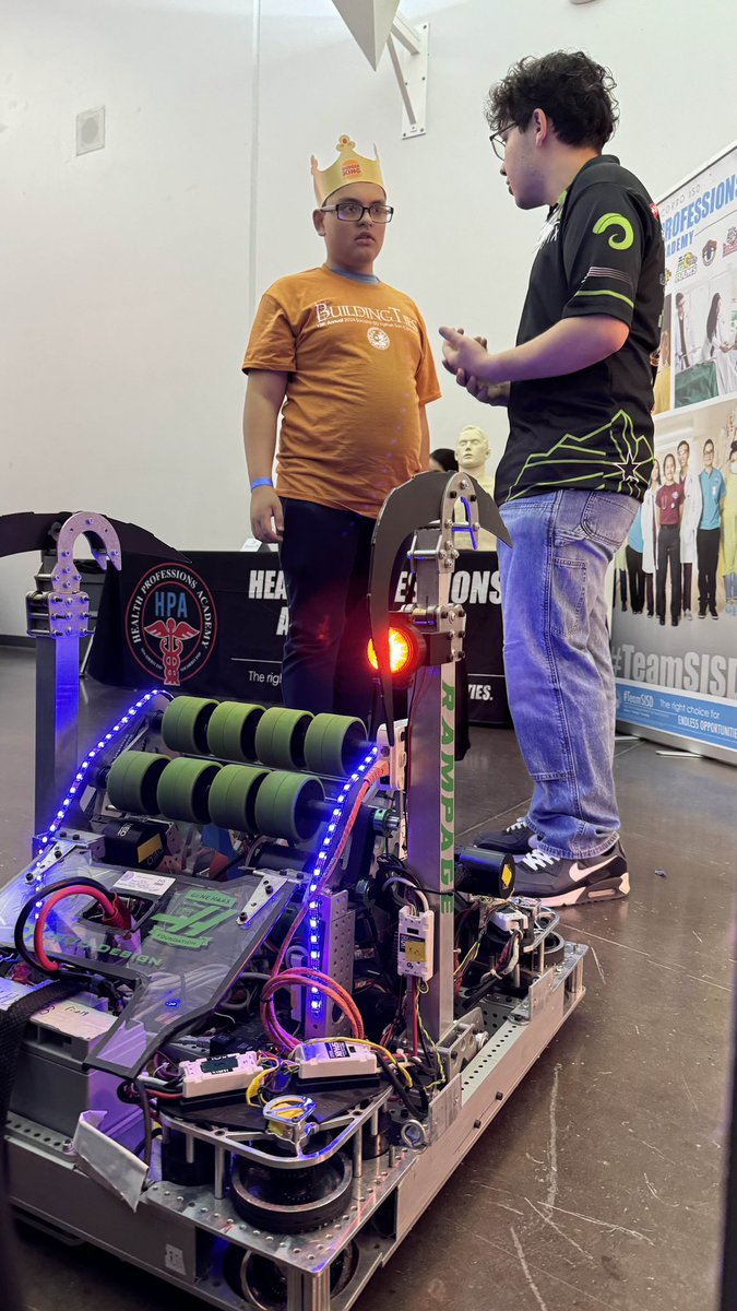 MHSRoboticsEPTX's tweet photo. We were so happy to be invited to participate at the #TeamSISD Father Son Conference! Rampage is already ready to take a spin. #FIRSTinpires #FIRSTinTexas https://t.co/sTpUd97RL7
