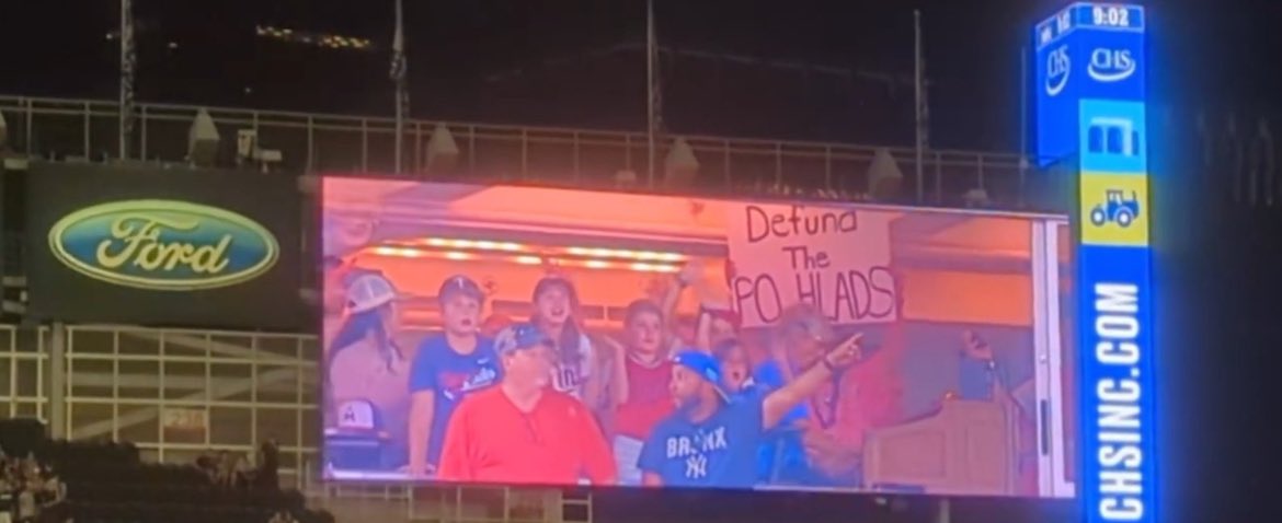 bailbino's tweet image. 