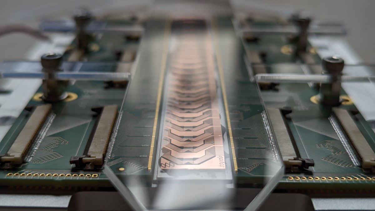 We're thrilled to announce that Ephos has raised $8.5M and opened the world’s first facility dedicated to the design and production of glass-based quantum photonic chips!

techcrunch.com/2024/09/23/eph…