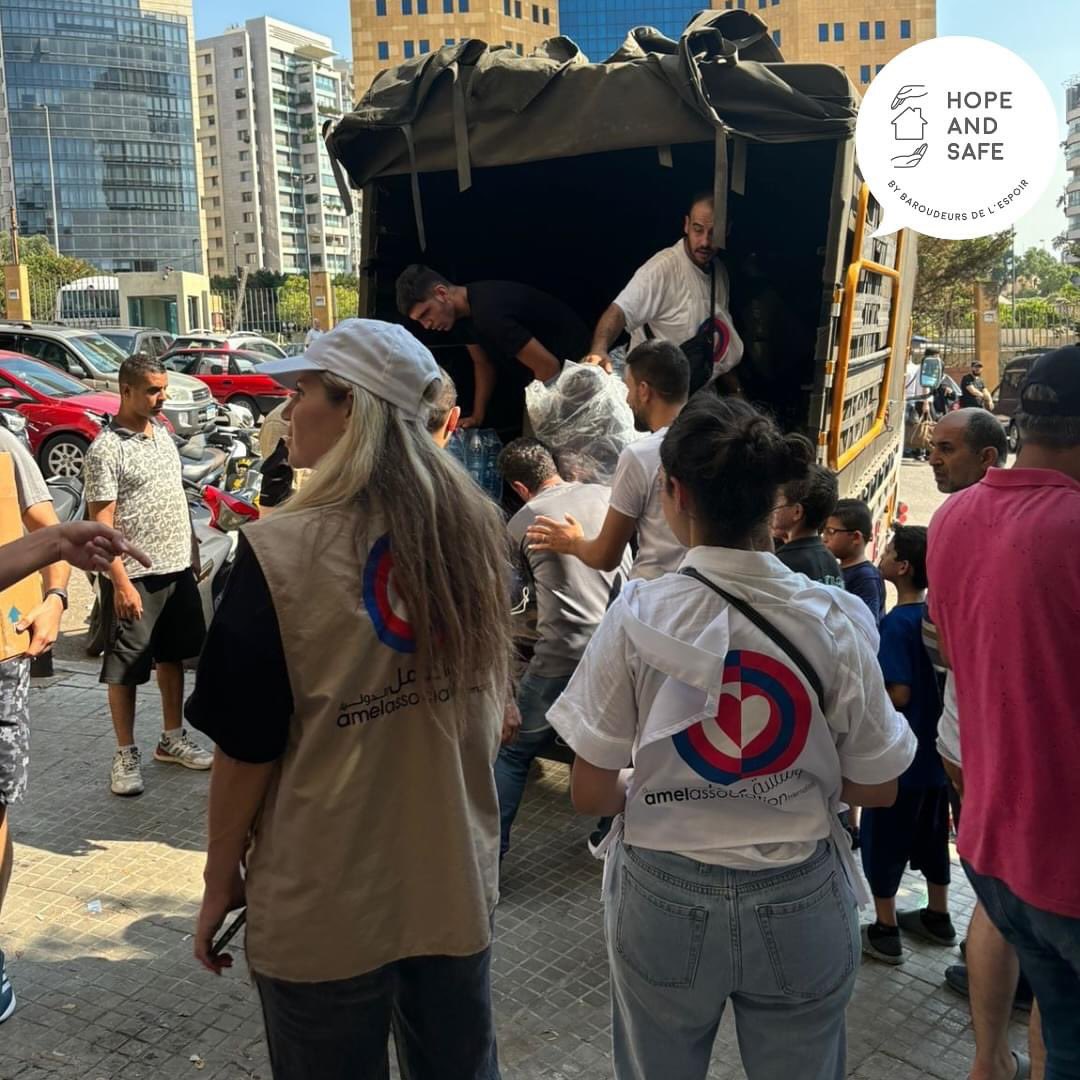 JeSuisBaroudeur's tweet photo. 🚨 Urgence Liban 🚨 
Les équipes sur le terrain font preuve d’un courage inébranlable.
🔴 Nous lançons un appel aux dons pour fournir des kits d’hygiène essentiels et des couches pour les enfants.
➡️ Pour faire un don : https://t.co/voXAQQoIu9

#Liban 
@AmelNGO https://t.co/587DP0oD6g