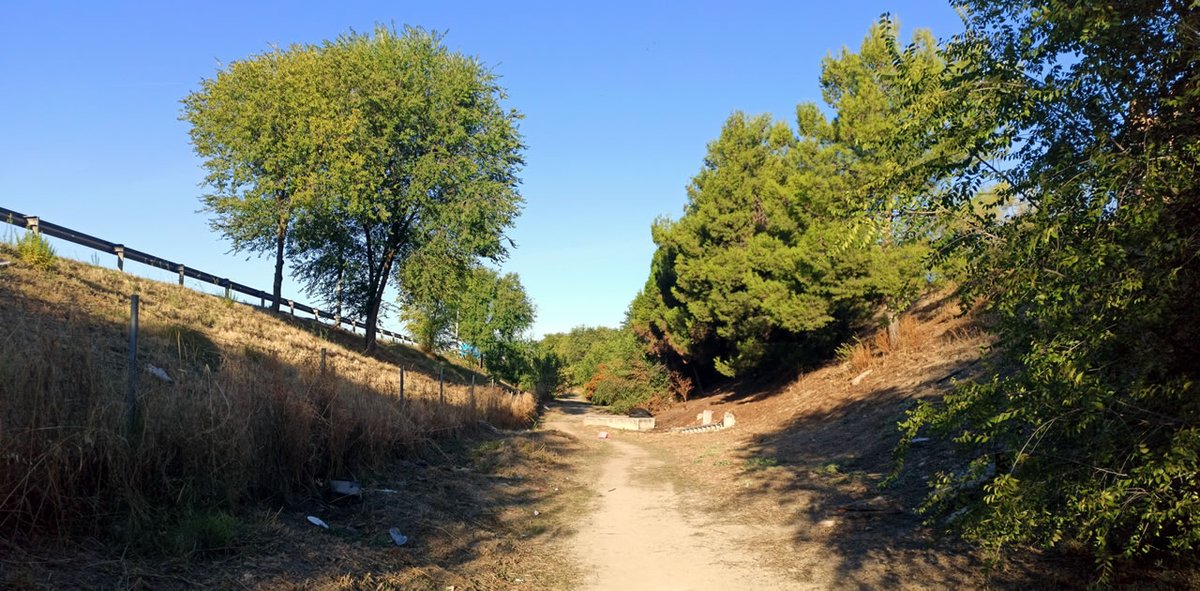 marco_aesp's tweet photo. Sin novedad en actuación acondicionamiento urbanización Borde Forestal de #Orcasitas #Orcasur Fase II #Usera colindante con #VillaVerde
En distrito #VilladeVallecas se ha aprobado gasto d 1,5 M€ para ámbito "Cerro Almodóvar" Fase II
#BosqueMetropolitano
https://t.co/X8pc3F6B35 https://t.co/b5d9eJB0kh