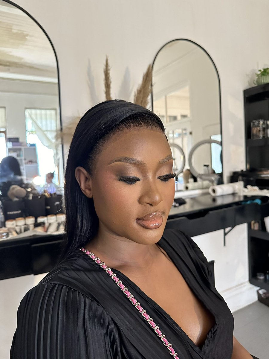 Beat by me 💄. <a href="/MalakytSA/">Malakyt.com</a> 0670827470