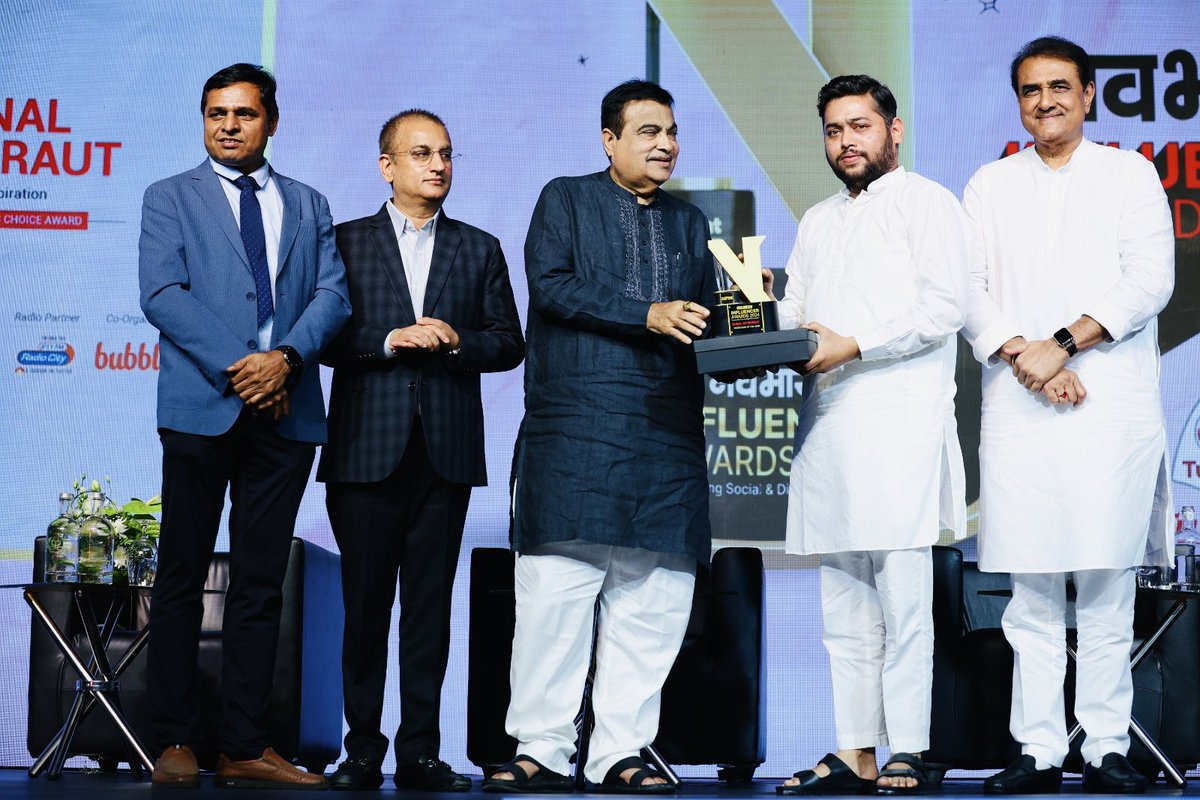 KunalNitinRaut's tweet photo. Honored and humbled to receive the Influncer award as a “Youth Icon of Maharashtra” award and even prouder to stand alongside my incredible wife, Mrs Akansha Raut who has been awarded as Influncer award for “Excellence in Aviation” from Navbharat. Together, we strive to inspire and elevate those around us. This award fuels us for the commitment to empowering the youth and driving positive change. Grateful for these blessings and excited for the journey ahead!"

#YouthIconOfMaharashtra #YouthLeadership #PositiveImpact #YouthEmpowerment 
#MaharashtraPride