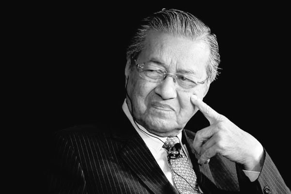 رئيس وزراء ماليزيا السابق مهاتير محمد في ذمة الله