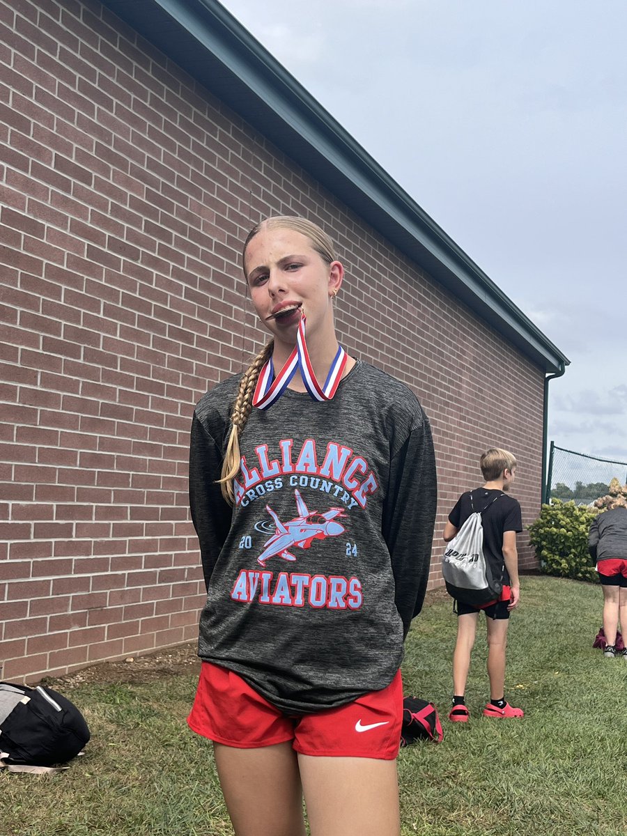 Medals tastes soooooo good! #freshmen