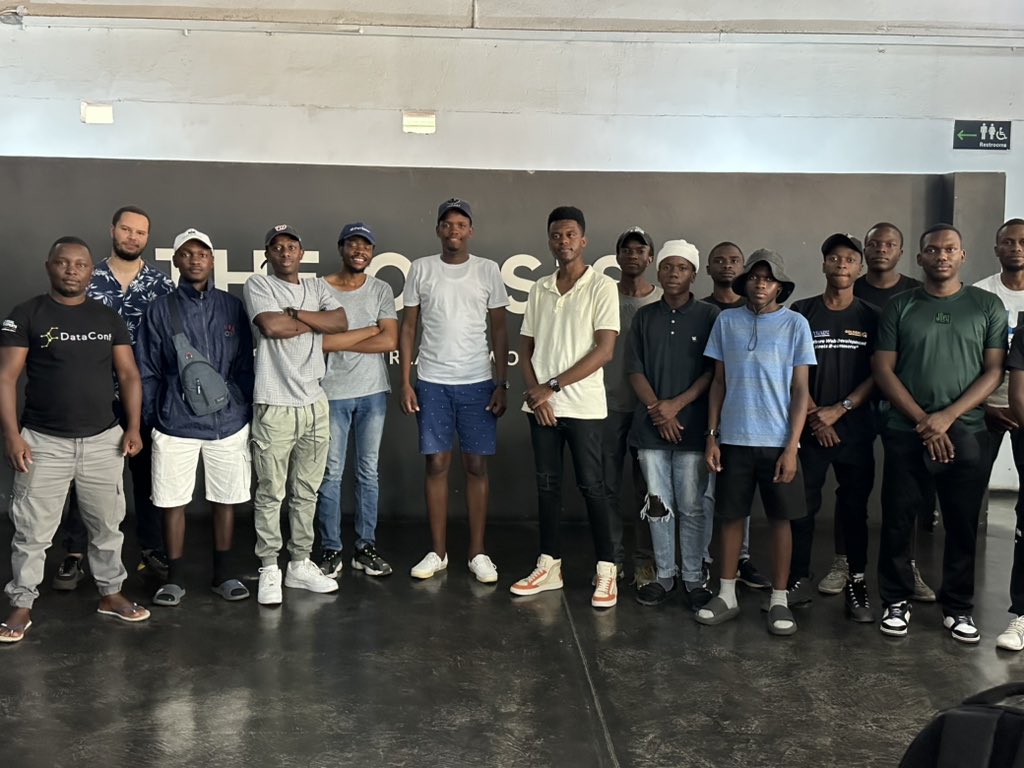 ndou_rc's tweet image. Thank you Python Bulawayo Community!
To more of these.
🫡