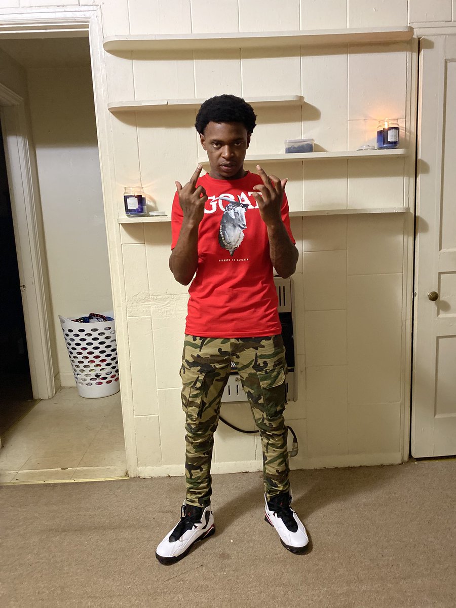 I’m in love with money 💰 ,we keep reproducing checks 🧾💕