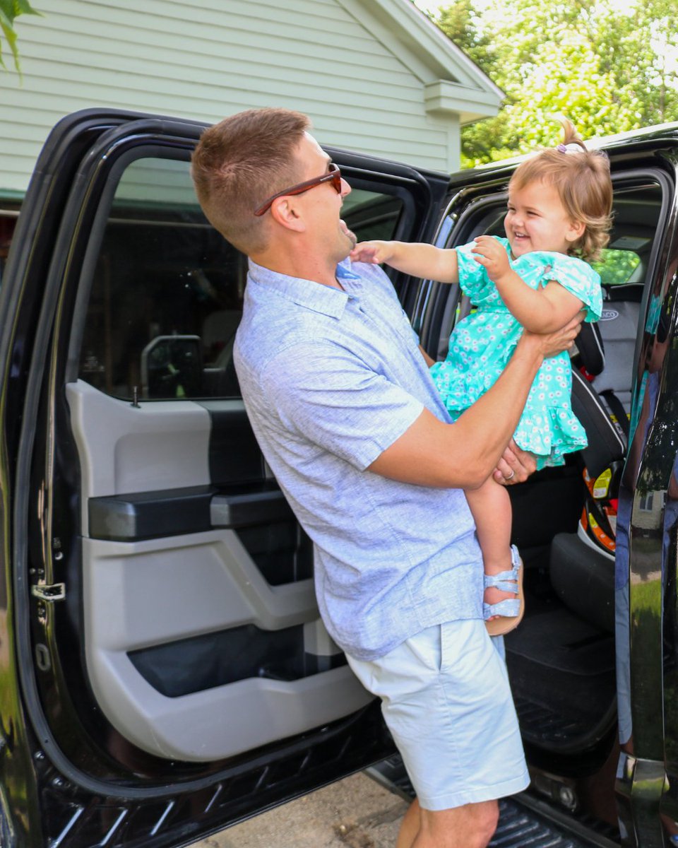Driving with kids in car seats? Take a 15 minutes for #SeatCheckSaturday to ensure your car seats are properly installed:

✔️ Check that it’s installed correctly according to the car seat instructions and your vehicle’s specifications.

✔️ Check the fitment on your child; the