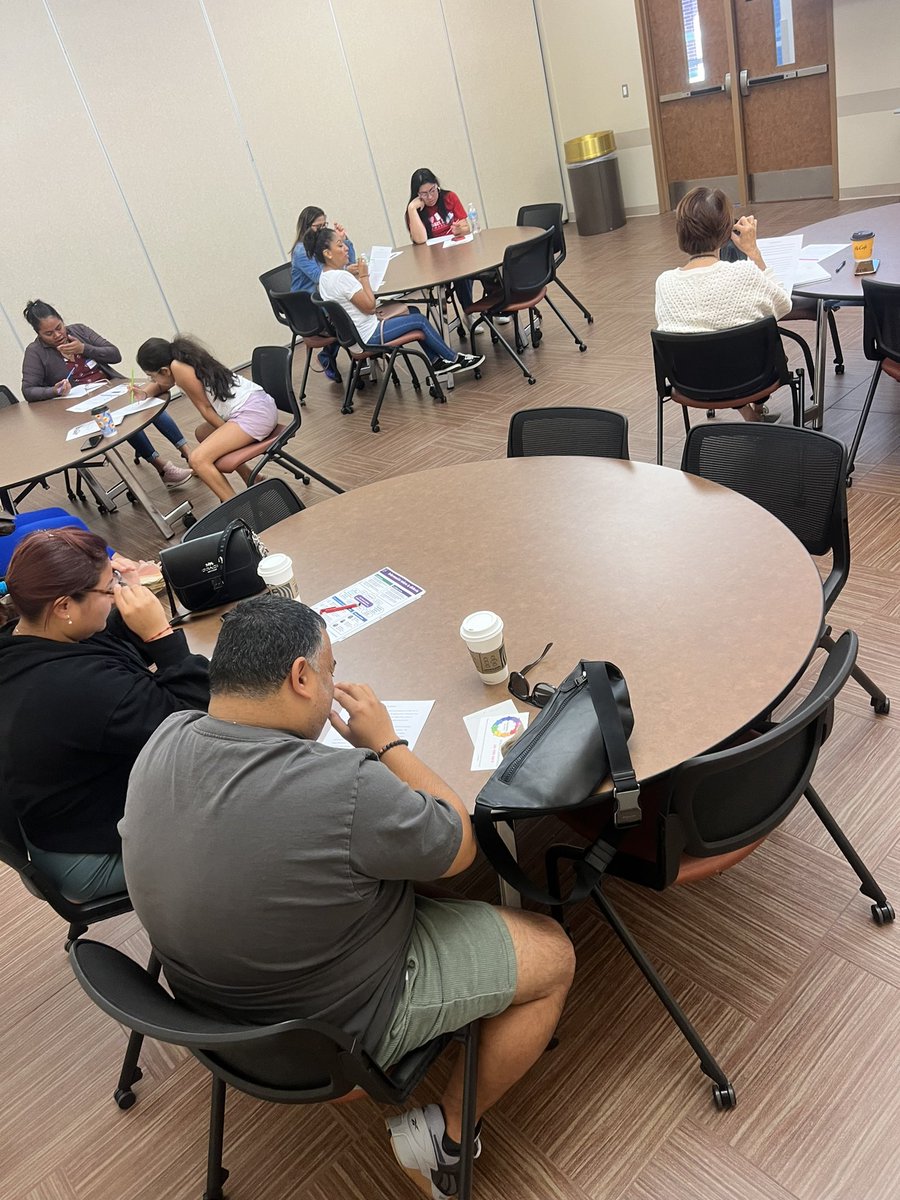 Elsa V.V. tweet media