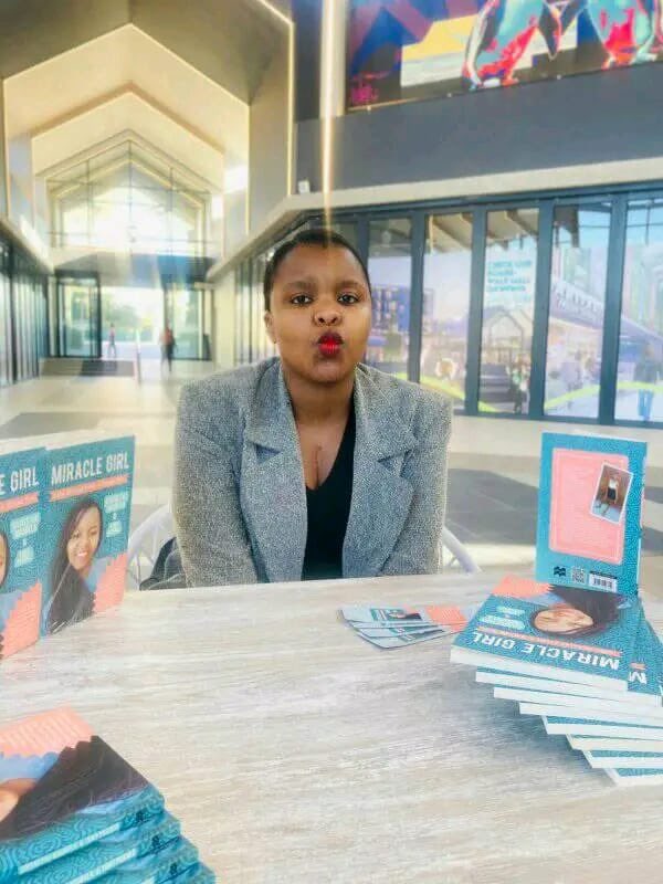 Defying odds, embracing life! Orphaned at 13, diagnosed with a rare heart condition, &amp; underwent two open-heart surgeries. My story, #MiracleGirl, inspires resilience &amp; hope.

#BookTwitter <a href="/Malala/">Malala Yousafzai</a> <a href="/ChimamandaReal/">Chimamanda Ngozi Adichie</a> Nota. SHE KNOWS. Gayton.