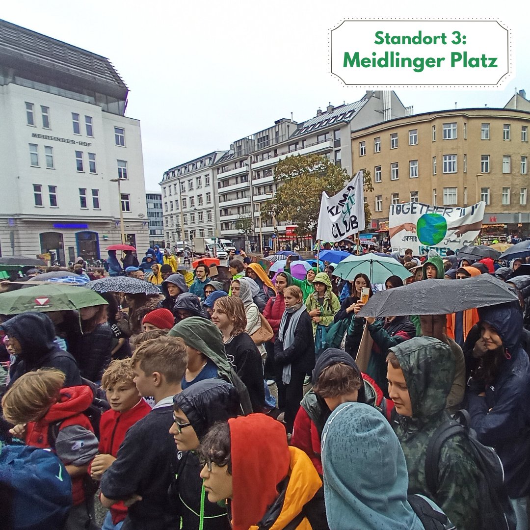 Danke an alle wunderbaren Kolleg*innen, die #BNE gestern schon umgesetzt haben, in dem sie ihren Schüler*innen politische Partizipation ermöglicht haben. Und danke an die vielen Schüler*innen, die am #Klimaaktionstag mitgewirkt haben! 🙌💚