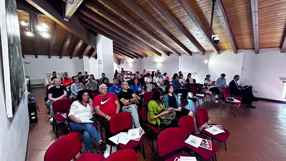 AEF_AT's tweet photo. 🇮🇹 Este fin de semana varias familias de nuestra asociación están compartiendo el “Family weekend” organizado por nuestra asociación-hermana en Italia. 

¡Muchas gracias ANAT por invitarnos! ❤️

#bolonia #ataxiatelangiectasia #atassiatelangiectasia #italia #cureAT #convivencia https://t.co/WOndDdGXYO