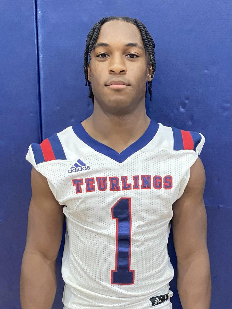 Doug E Viltz (20) and Cason Evans combined for 310 yards rushing and five touchdowns on 32 carries in Teurlings Catholic’s win at Westgate. Evans had over 100. Viltz had 209 and four TDs to increase his season total to 618 yards and nine TDs for the 4-0 Rebels.