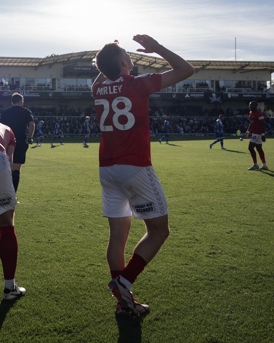 😇 Aaron Morleydona.

Unreal pass for the equaliser.