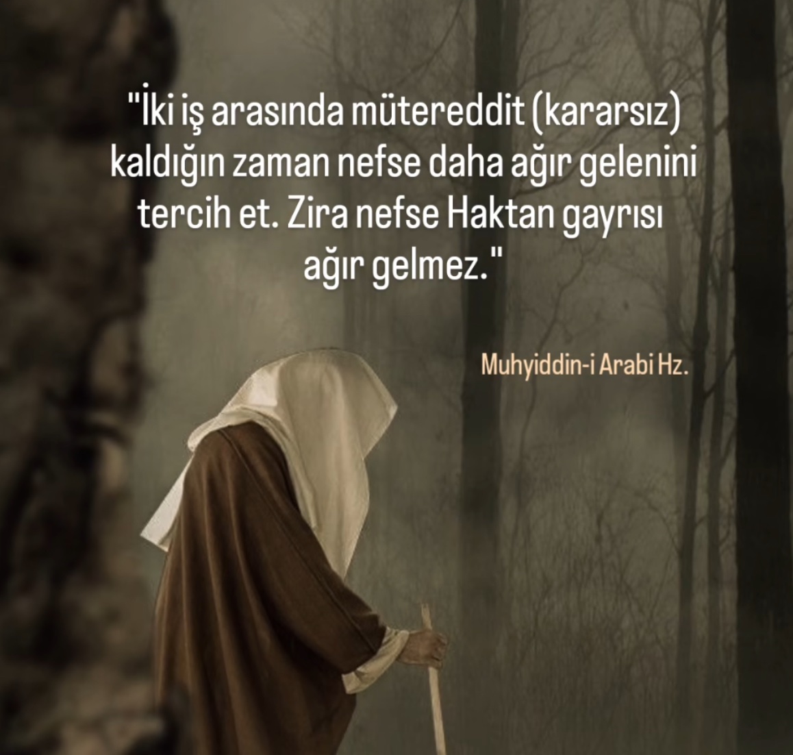 EVLAT CÜMLE KURMAK
YIRTIK GÖMLEĞİ DİKMEYE BENZER
DİKİŞİ İÇTEN ATARSAN TENE
DIŞTAN ATARSAN GÖZE BATAR…!