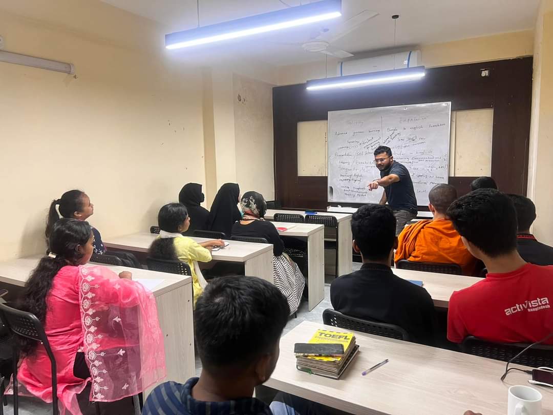 HamidKysar's tweet photo. A good number of years in my life have been spent mentoring and inspiring youths on skills development ,volunteering and the struggling still remains. The main objective of the struggling is to make them prepared with knowledge and skills l. Had great time with our youths. https://t.co/ywij2wK9wq
