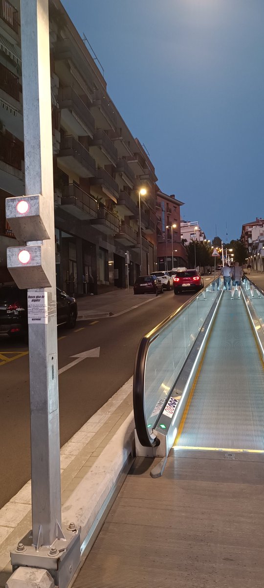 LauraMolina88's tweet photo. @granollers @DiariSomGRN @somGranollers @el9nou_vor Això ha de ser una broma, no? Ara la primera sí, però la 2a i 3a no...
De veritat, que m'agradaria no haver-me de queixar... https://t.co/FvIqTxSlkl