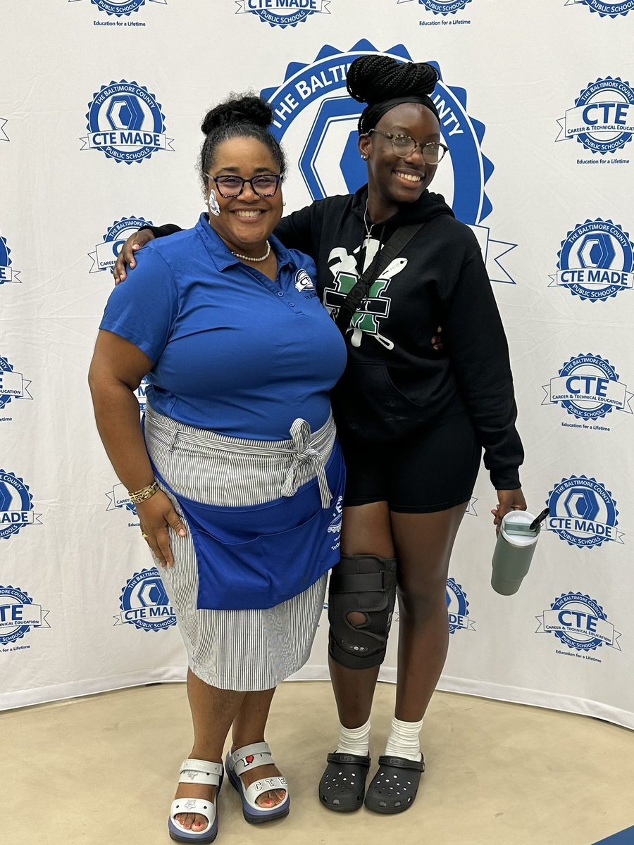 MiVidaMParham's tweet photo. Always a good day when you meet your “why’s”. 💙 So proud of this 10th grade  #construction student who’s already achieved #OSHA10 certification and several #NCCER credentials! #CTEMade #BCPSCTE #SuccessAfterBCPS https://t.co/w1f535xcrV
