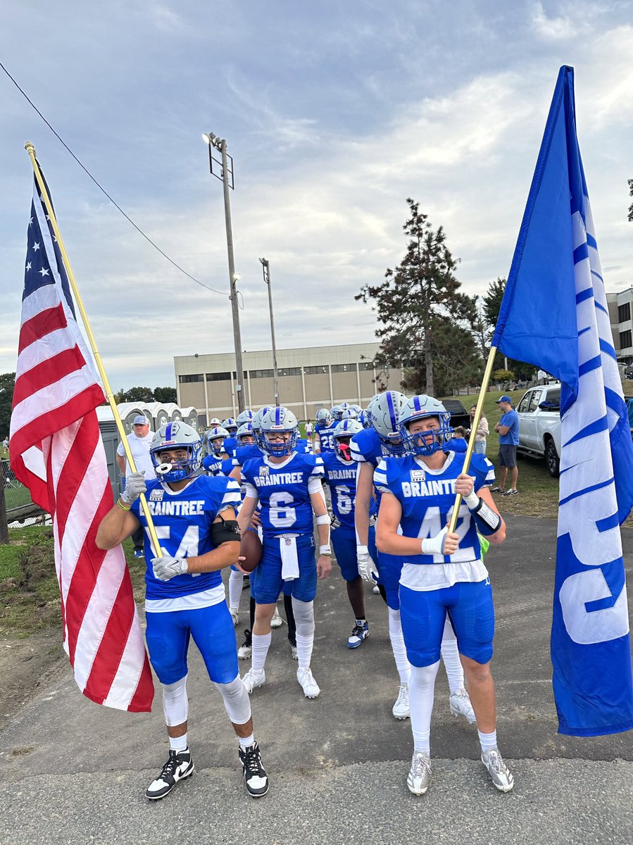 41-12 win over Framingham

Full team effort… 10 different guys touched the ball on offense and 5 different people scored touchdowns!