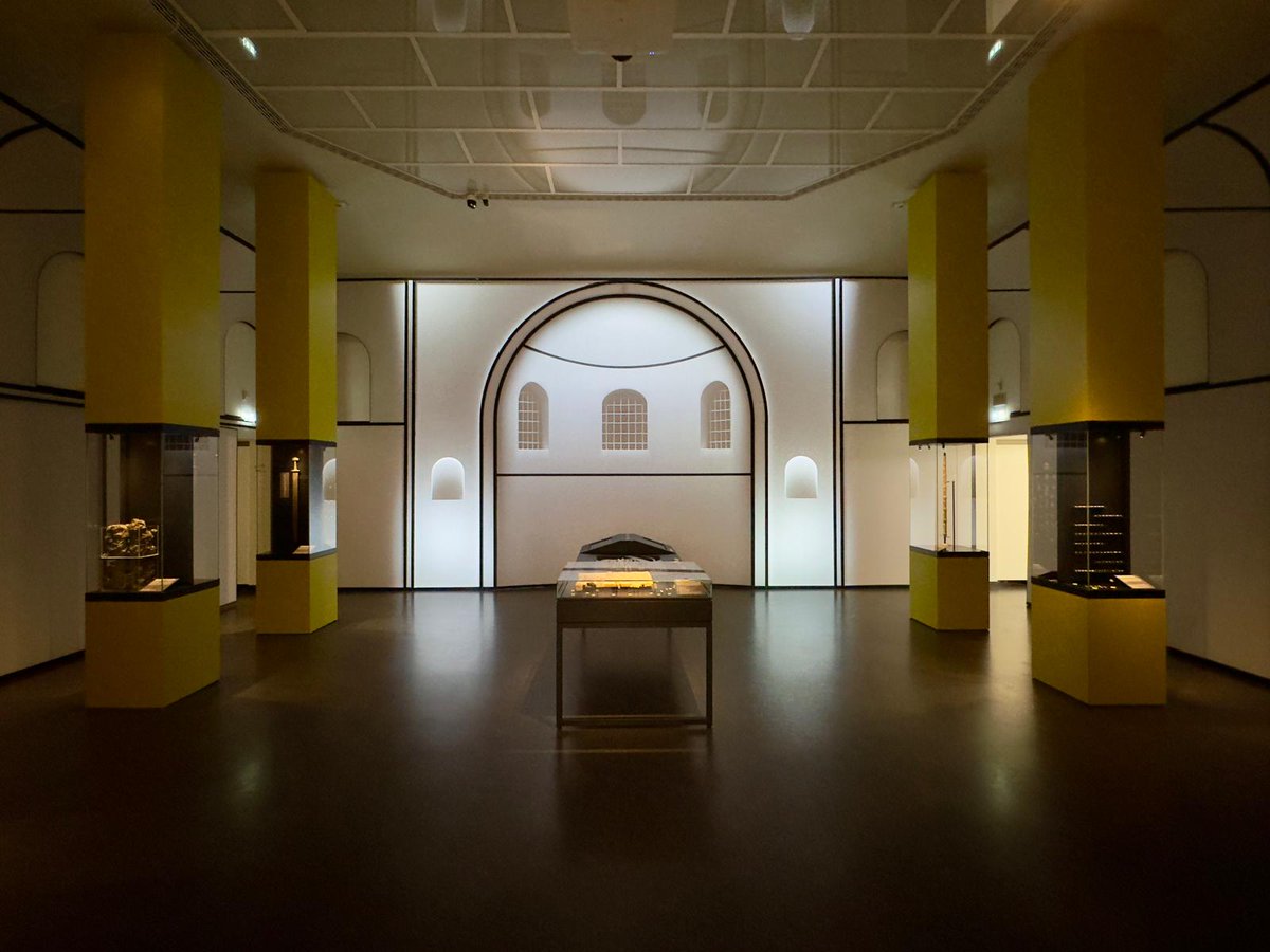 Am Sonntag noch nichts vor? Dann ab in "THE hidden LÄND - Wir im ersten Jahrtausend".

Taucht mit uns ein in die Lebenswelten des 1. Jahrtausends!

Wir freuen uns auf Euch im Kunstgebäude in #Stuttgart

thehiddenlaend.de