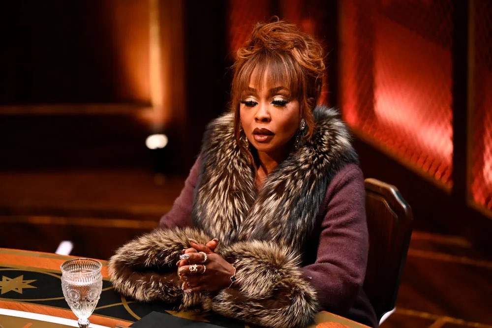 We need a Bravo Judge Judy where Phaedra sorts out all the #RHOC lawsuits.