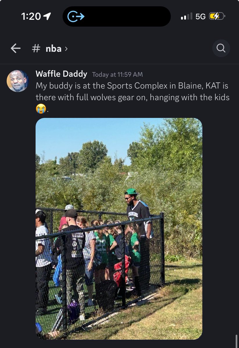 boom (@bennnyboom) on Twitter photo 