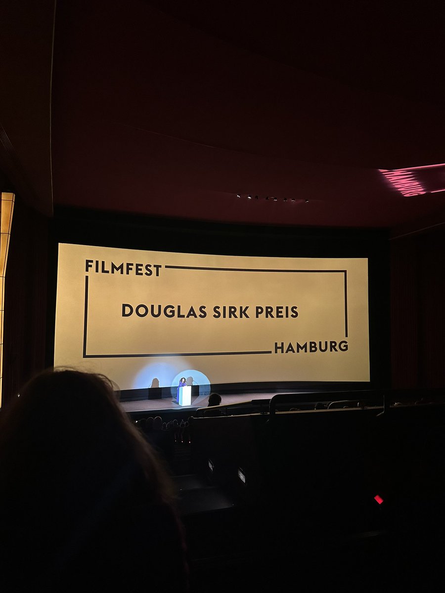 rxmanius's tweet photo. #NowWatching German premiere of #EmiliaPérez at the #FFH24.
In addition to the screening, the #DouglasSirk award was presented to Jacques Audiard!
Also showing at #NYFF62 https://t.co/ise7RMuSrA