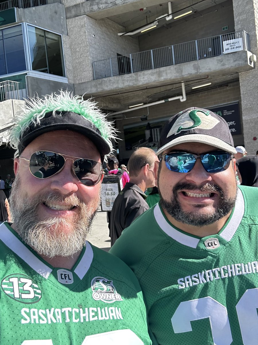 DeanToles's tweet photo. Ready to watch Ottawa 😢😢!!  
#RidersLive https://t.co/J0TNyhsIkS