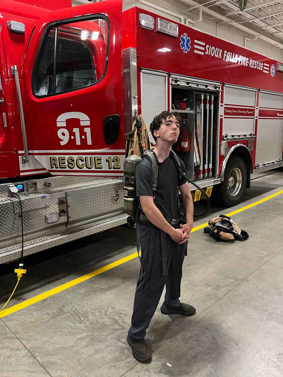 PaulWomock's tweet image. shoutout to the real ones #firefighters #therealheroes #911