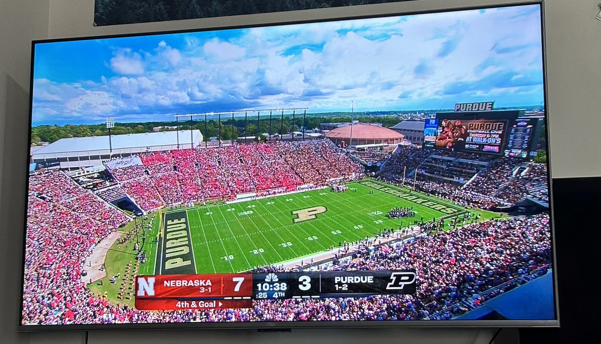 Oh my goodness… #HuskerNation represent👀