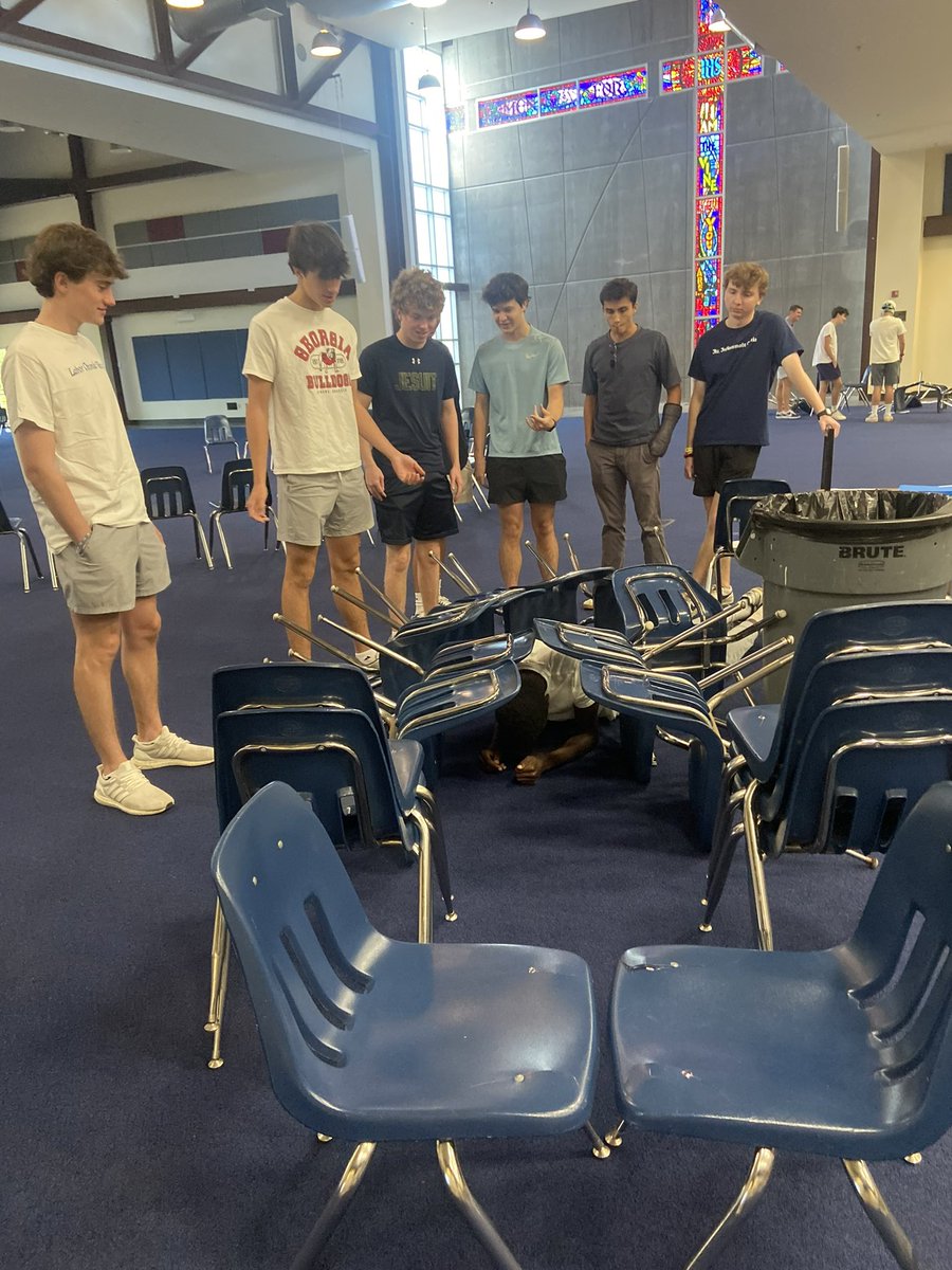 Jesuit Freshmen tweet media