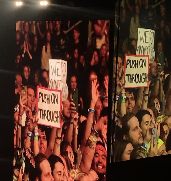 angie_tucc's tweet photo. toronto giving oldies what she deserves <3 https://t.co/b93el6ZdKk